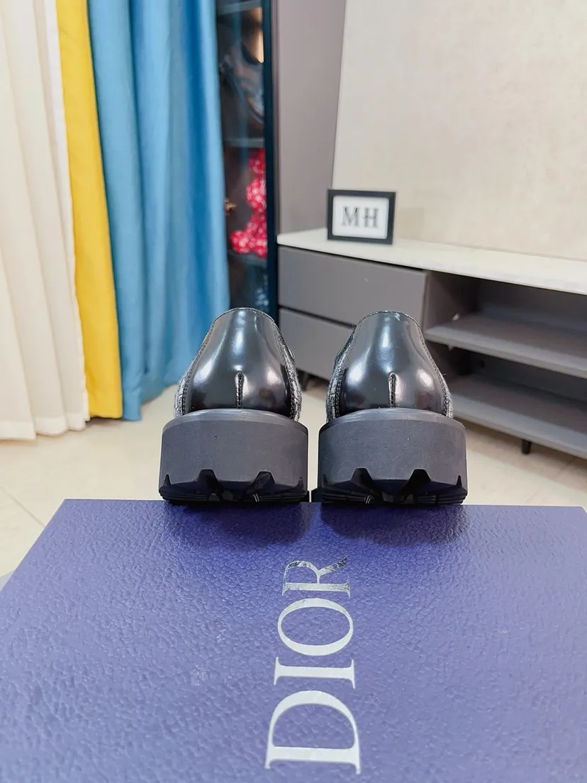 Men's shoes 💰560🌸🌸Water-dyed cow lining Original order quality Dior —🆘.Dior Original order purchase, high-end business leather shoes, fabric: Made of open-edge beaded cowhide imported from Italy➕Water-dyed cow lining/cowhide lining➕Specially available original outsole, fine workmanship, real thing^_^Photographed🎬size: 38-44 (45 custom-made)